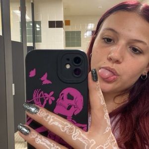 Meet your Posher, Marissa